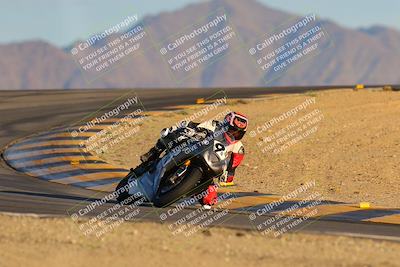 media/Dec-16-2023-CVMA (Sat) [[bb38a358a2]]/Race 13 Amateur Supersport Middleweight/